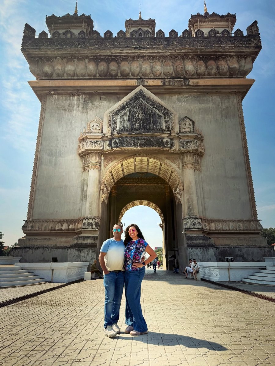 The two of us under the arch of Patuxay, Vientiane's victory monument
